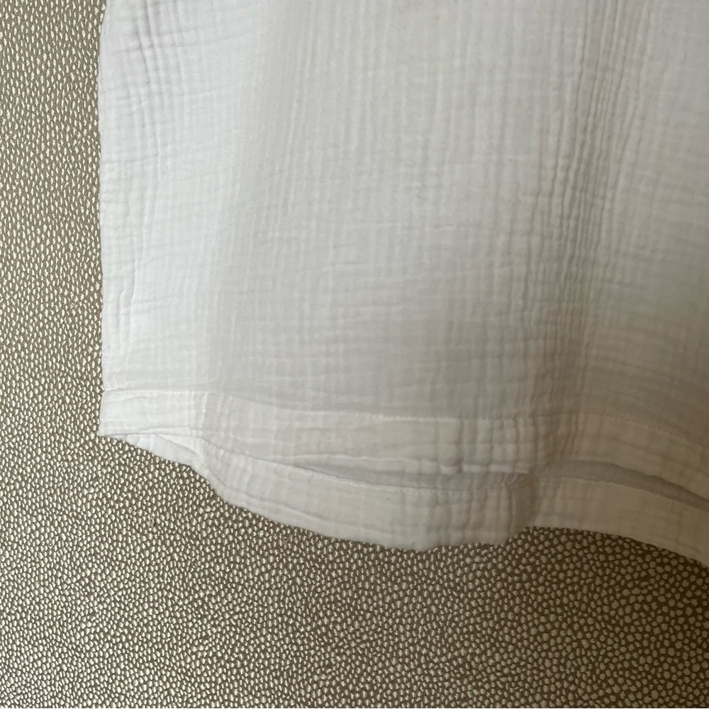 M GAP Gauze Cap Sleeve Top - Picture 3 of 8